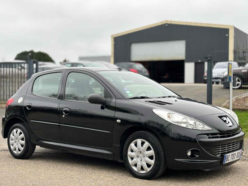 PEUGEOT 206+ 1.4 i 75 CH TRENDY GARANTIE 6 MOIS 