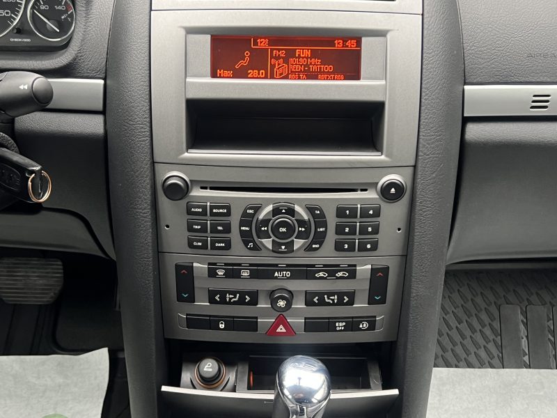 PEUGEOT 407 BERLINE 2.0 136 Cv BOITE AUTOMATIQUE 50 300 Kms ORIGINE FRANCE - GARANTIE 6 MOIS