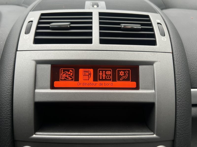 PEUGEOT 407 BERLINE 2.0 136 Cv BOITE AUTOMATIQUE 50 300 Kms ORIGINE FRANCE - GARANTIE 6 MOIS