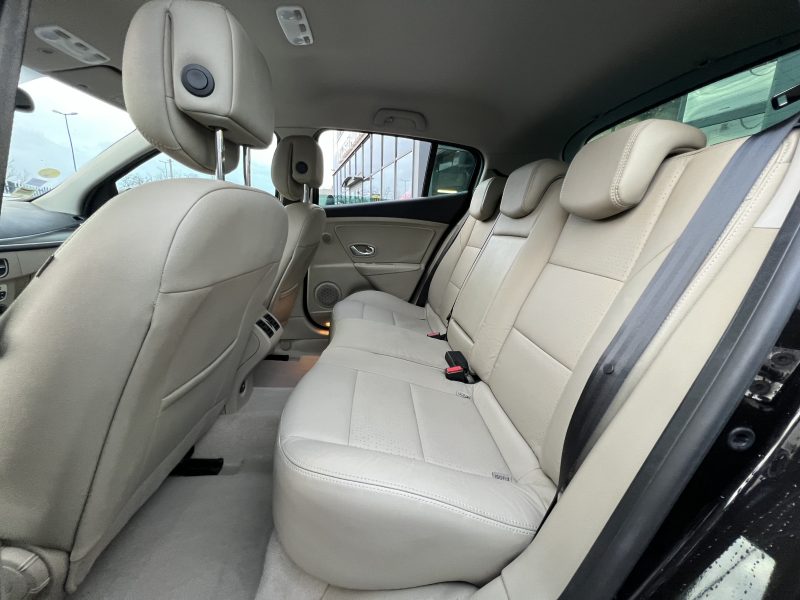 RENAULT MEGANE 3 III LUXE PRIVILEGE 1.9 DCI 130 Cv 1ERE MAIN 56 100 Kms GPS CUIR - GARANTIE 1 AN