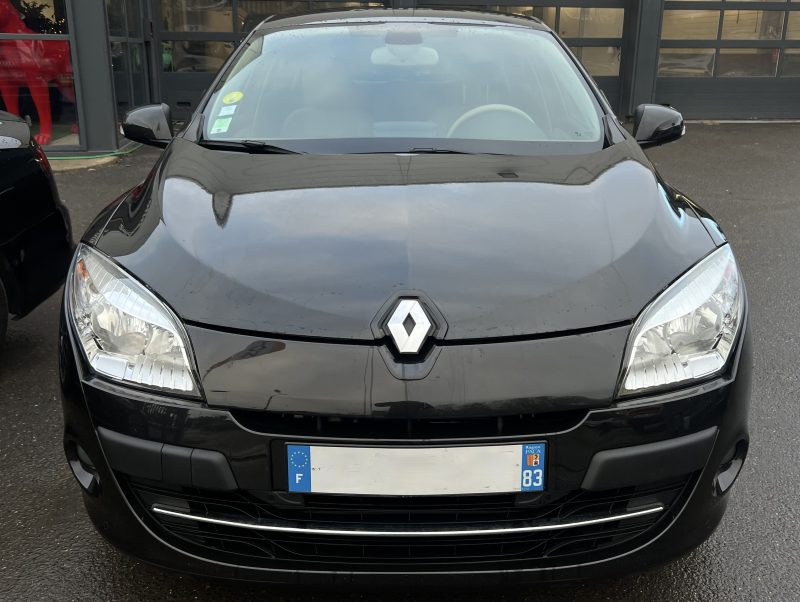 RENAULT MEGANE 3 III LUXE PRIVILEGE 1.9 DCI 130 Cv 1ERE MAIN 56 100 Kms GPS CUIR - GARANTIE 1 AN