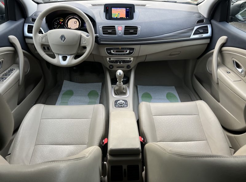 RENAULT MEGANE 3 III LUXE PRIVILEGE 1.9 DCI 130 Cv 1ERE MAIN 56 100 Kms GPS CUIR - GARANTIE 1 AN