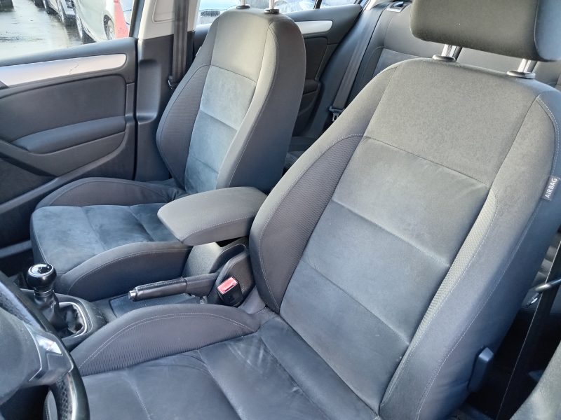 VOLKSWAGEN GOLF VI 2010