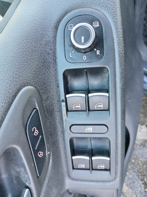 VOLKSWAGEN GOLF VI 2010