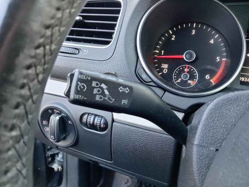 VOLKSWAGEN GOLF VI 2010