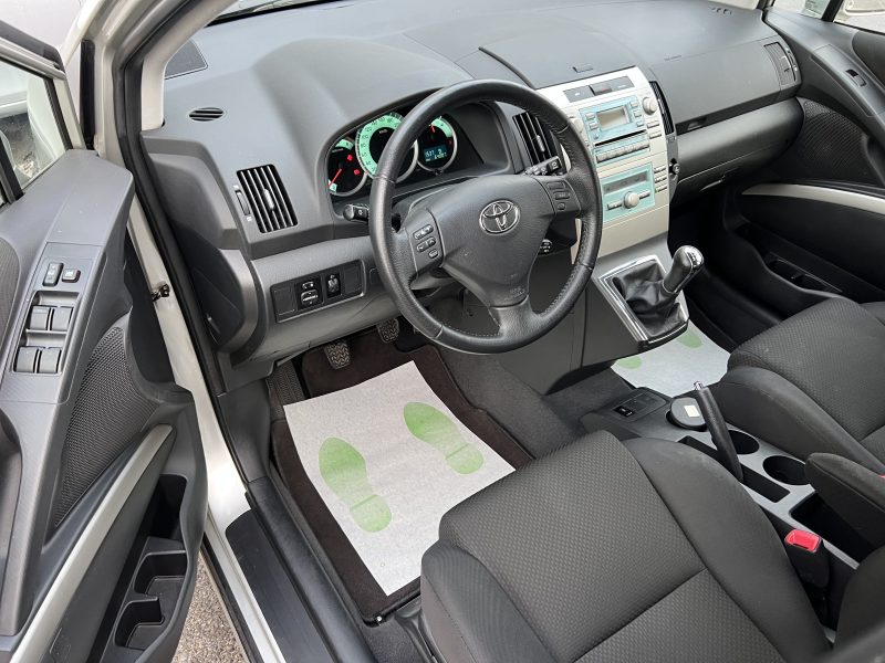 TOYOTA COROLLA VERSO II 1.6 VVT-i 110 Cv 7 PLACES / 63 800 KMS - GARANTIE 1 AN