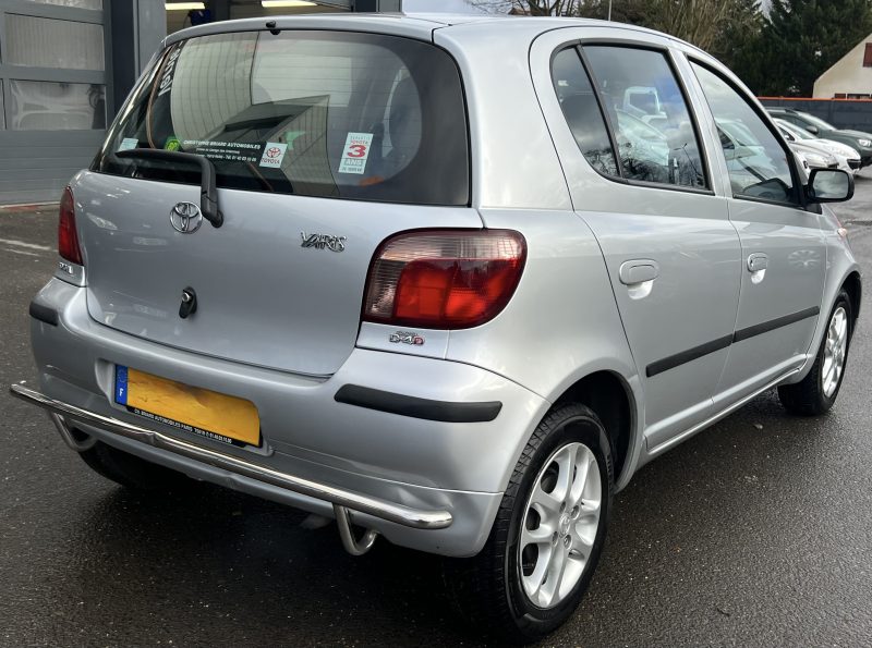 TOYOTA YARIS 1.4 D-4D 75 Cv 1ERE MAIN / 5 PORTES CLIMATISATION - GARANTIE 1 AN 