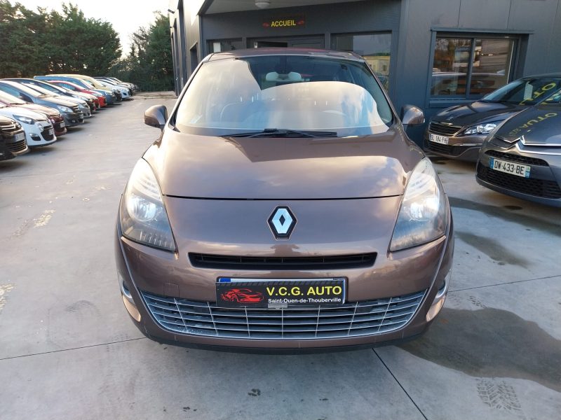 RENAULT Grand SCÉNIC III 2.0 TDI 16V 140 Exclusive line