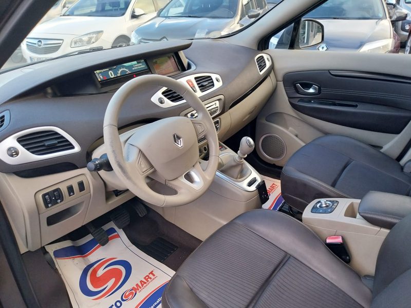 RENAULT Grand SCÉNIC III 2.0 TDI 16V 140 Exclusive line