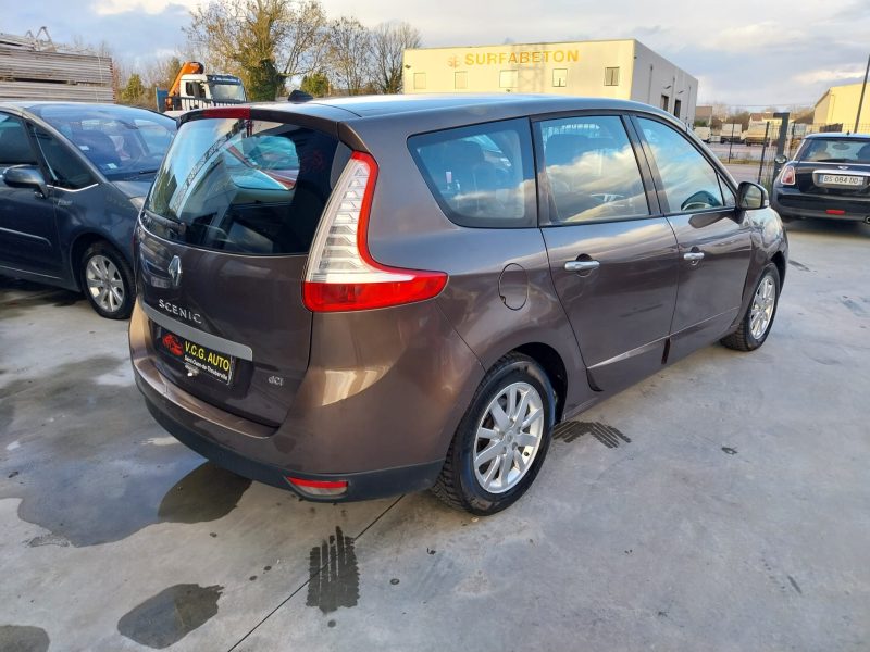 RENAULT Grand SCÉNIC III 2.0 TDI 16V 140 Exclusive line