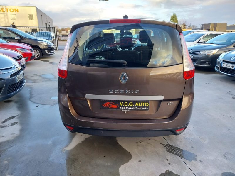 RENAULT Grand SCÉNIC III 2.0 TDI 16V 140 Exclusive line