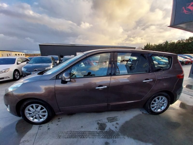 RENAULT Grand SCÉNIC III 2.0 TDI 16V 140 Exclusive line