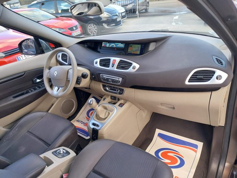 RENAULT Grand SCÉNIC III 2.0 TDI 16V 140 Exclusive line