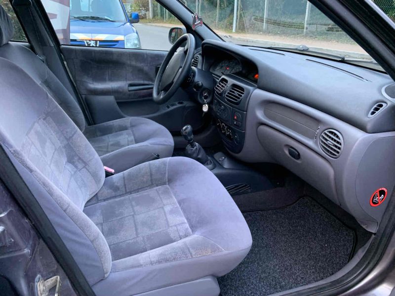 RENAULT MEGANE I 1.4i 16V 95CV