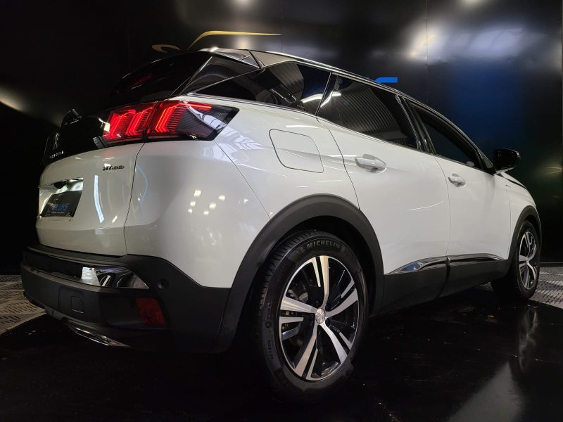 PEUGEOT 3008 HYBRID4 225cv GT PACK TOIT OUVRANT / CUIR COMPLET ELEC A MEMOIRE CHAUFFANT