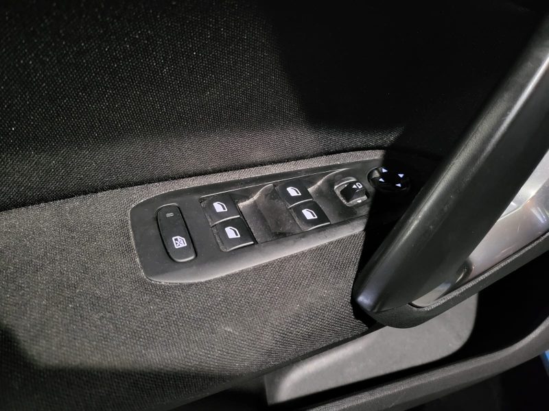 PEUGEOT 308 II 1.2 e-THP 130cv Sensation BVM6 // RADAR-AR/GPS/BLUETOOTH