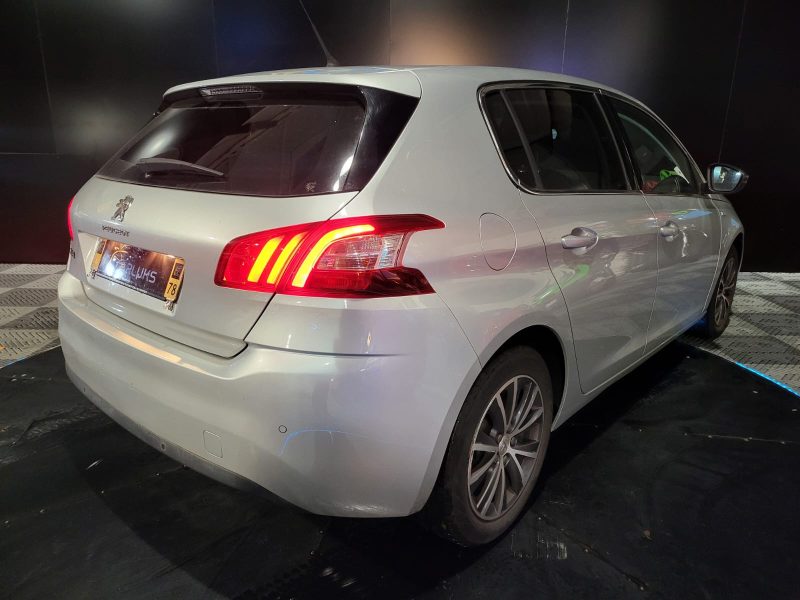 PEUGEOT 308 II 1.2 e-THP 130cv Sensation BVM6 // RADAR-AR/GPS/BLUETOOTH