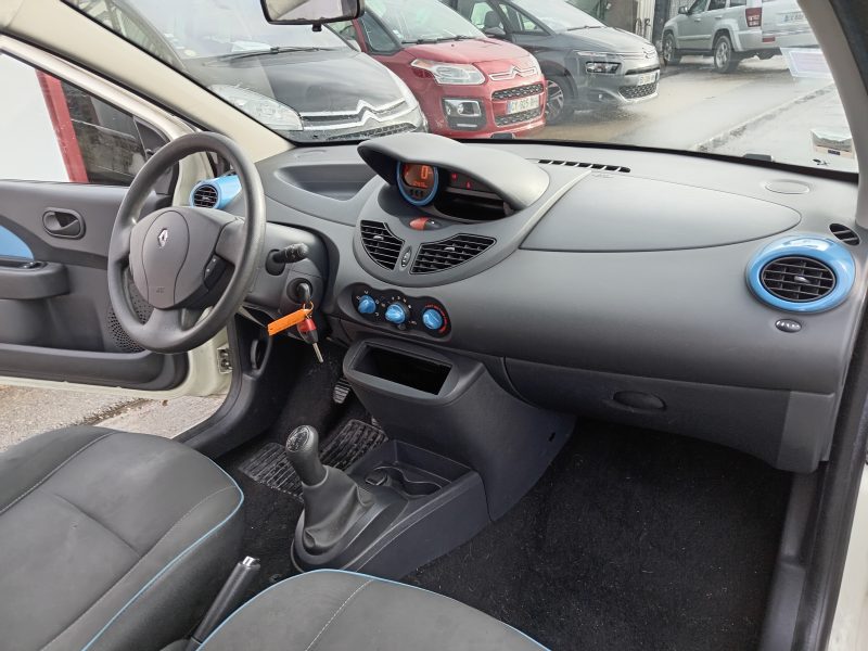 RENAULT TWINGO II 2012
