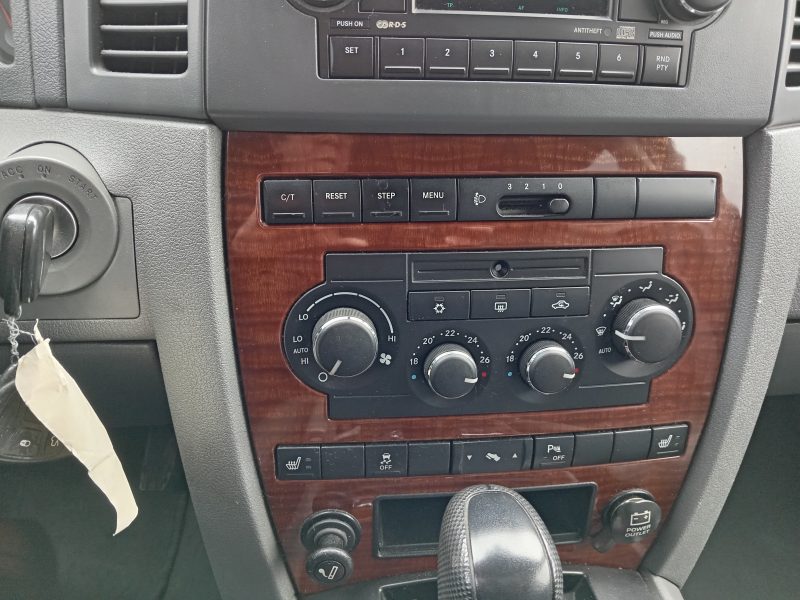 JEEP GRAND CHEROKEE III 2006