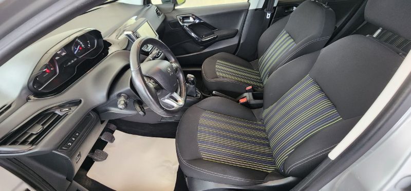 PEUGEOT 208  1.6 HDi 100cv URBAN SOUL