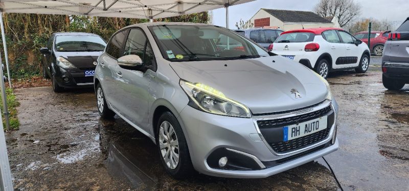 PEUGEOT 208  1.6 HDi 100cv URBAN SOUL