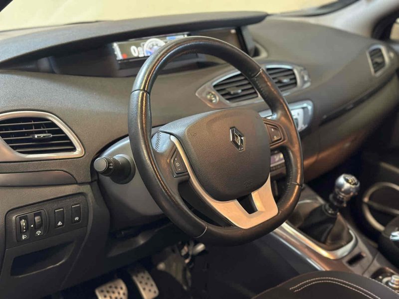 RENAULT SCÉNIC III 2013