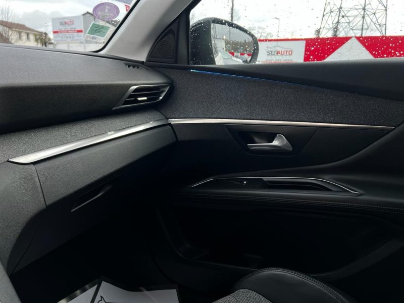 PEUGEOT 3008 SUV 2018