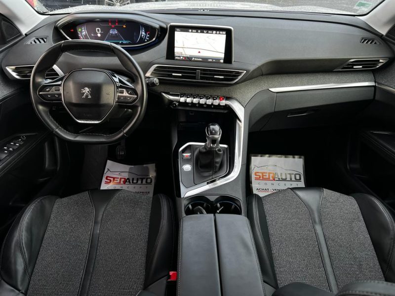 PEUGEOT 3008 SUV 2018