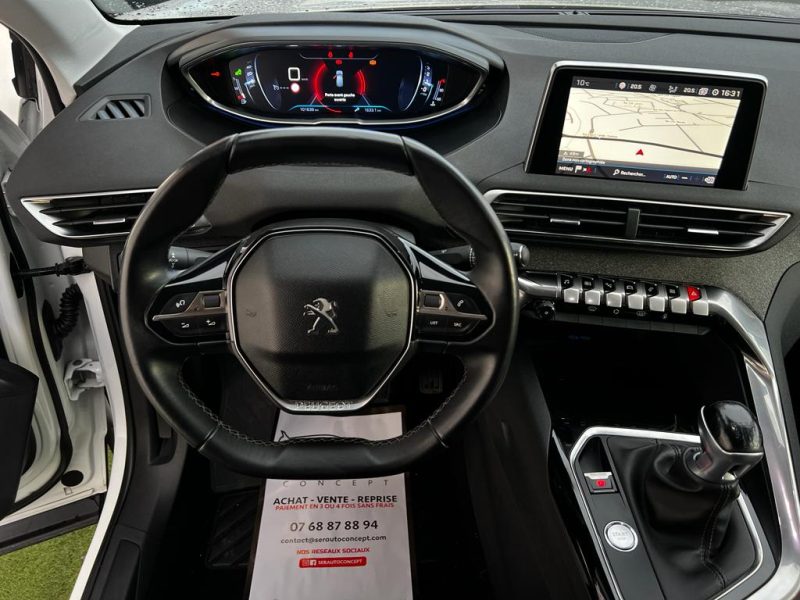 PEUGEOT 3008 SUV 2018