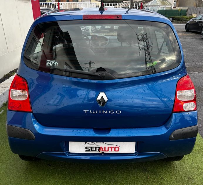 RENAULT TWINGO II 2009