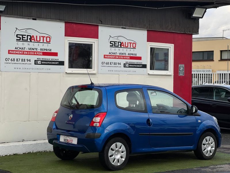 RENAULT TWINGO II 2009