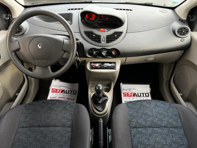 RENAULT TWINGO II 2009