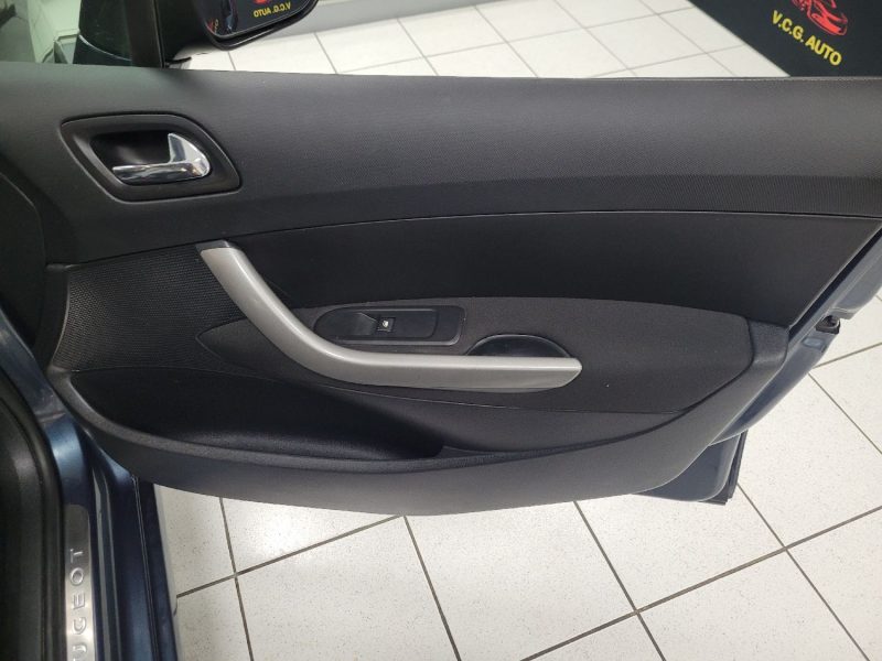 PEUGEOT 308 1.6 HDi 92 Style