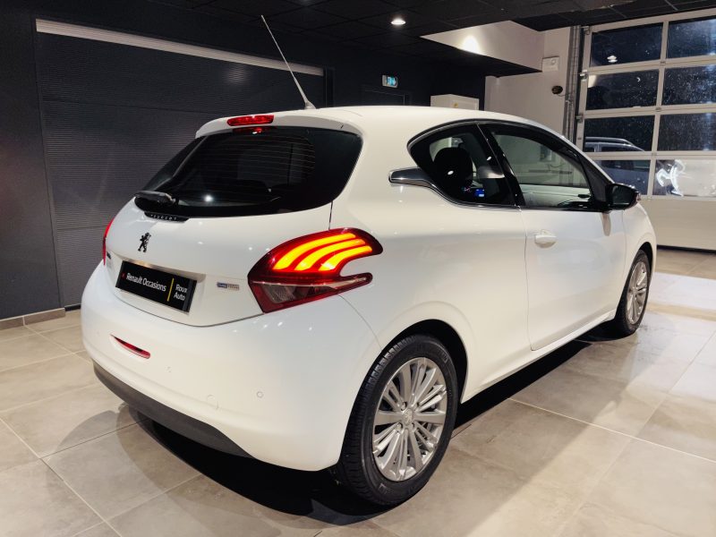 PEUGEOT 208 I 2016