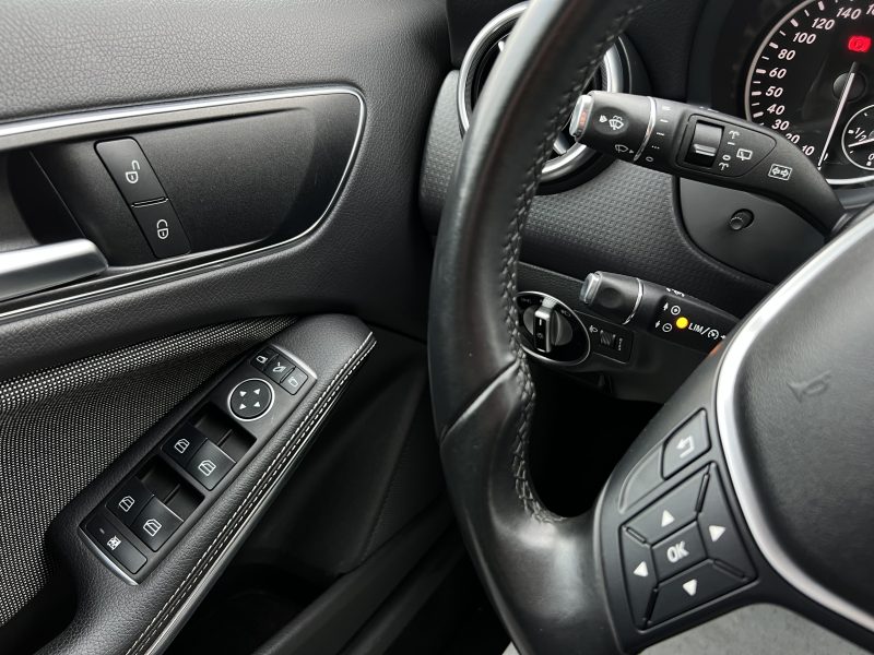 MERCEDES CLASSE A III 180 CDI 1.5 110 Cv GPS CAMERA SIEGES BAQUETS / ORIGINE FRANCE - GARANTIE 1 AN