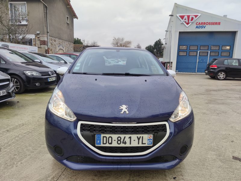 PEUGEOT 208 I 2015