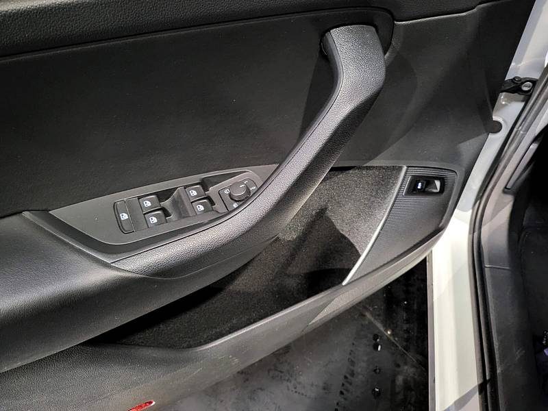 SKODA KODIAQ 1.5 TSI 150 cv Business DSG7 1ère Main 5 Places