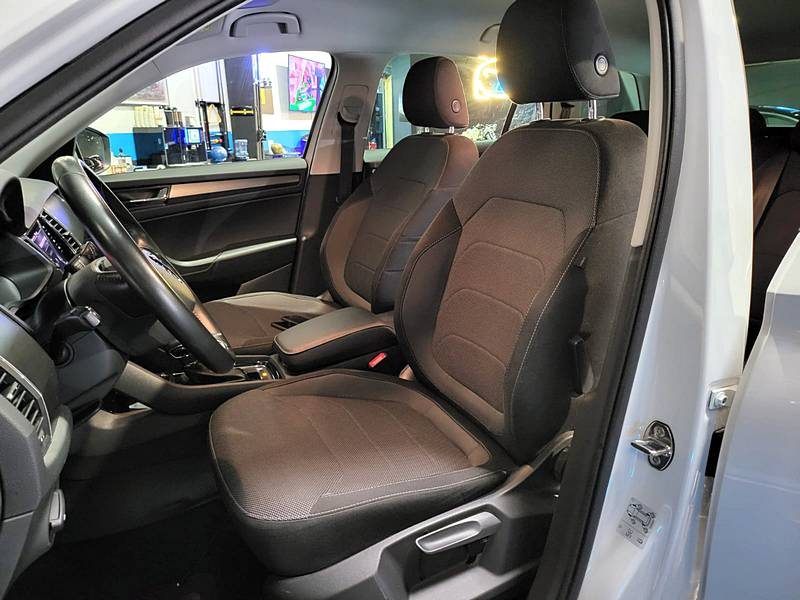 SKODA KODIAQ 1.5 TSI 150 cv Business DSG7 1ère Main 5 Places