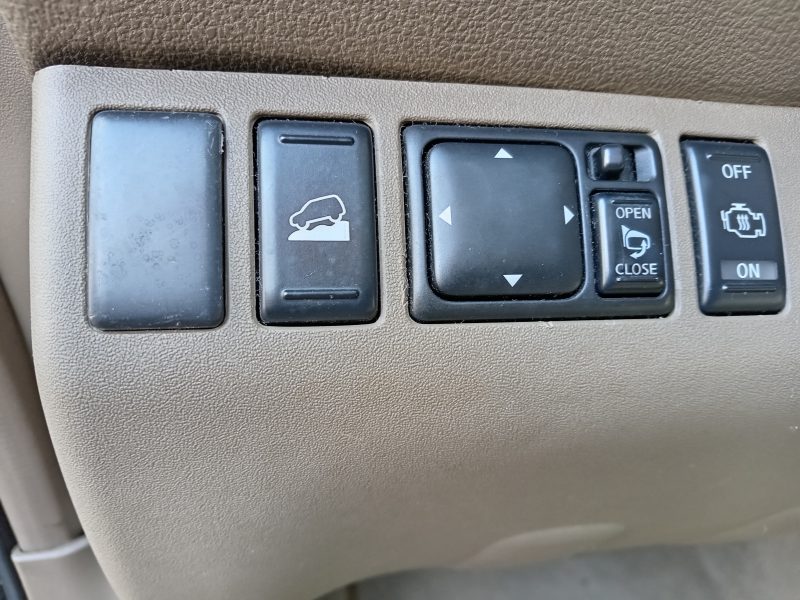 NISSAN PATHFINDER III 2006