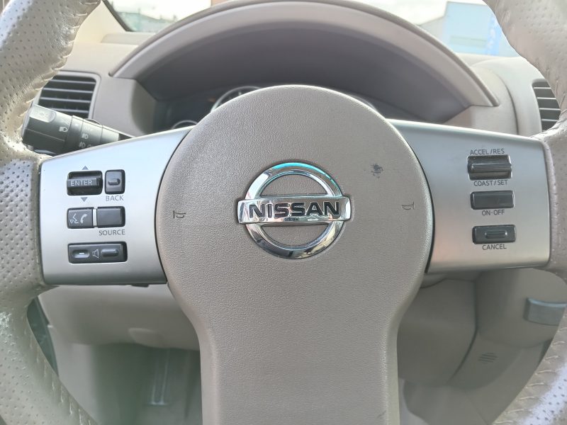 NISSAN PATHFINDER III 2006