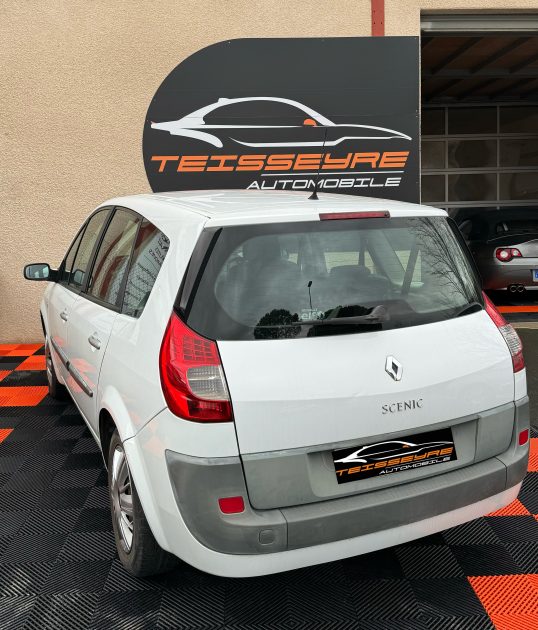 RENAULT Grand Scenic 1.6 DCI 110 7places