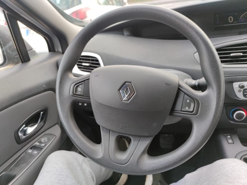 RENAULT MEGANE III 2014