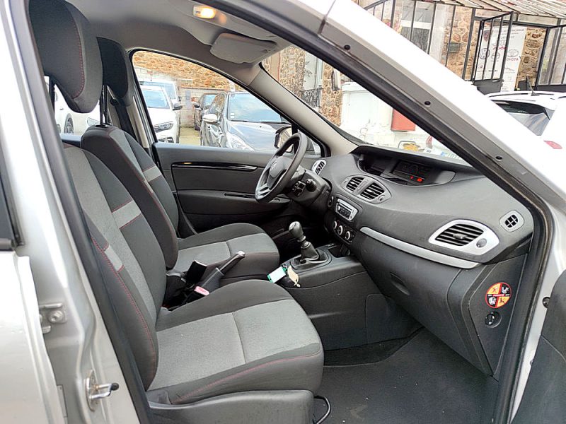 RENAULT MEGANE III 2014