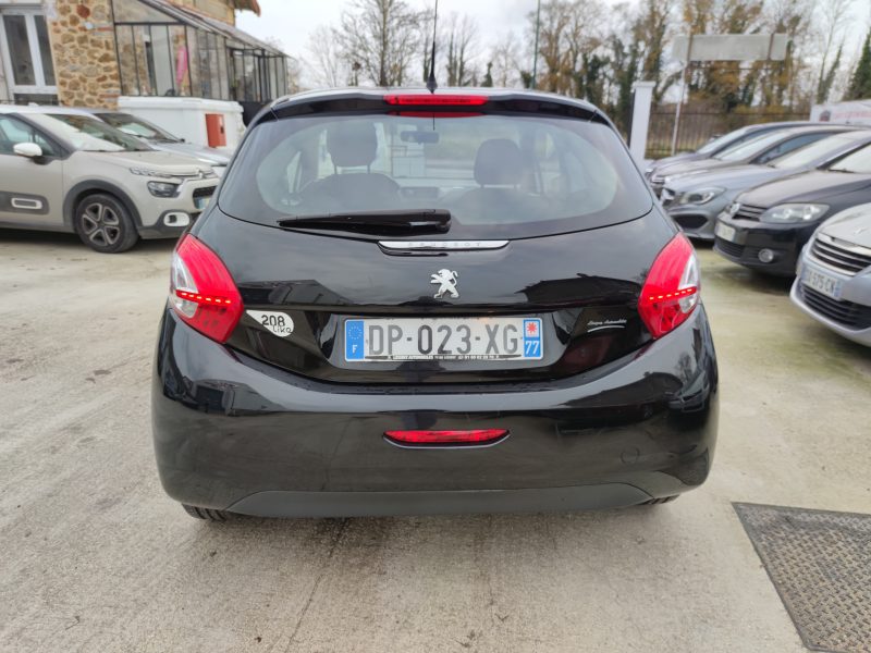 PEUGEOT 208 I 2015