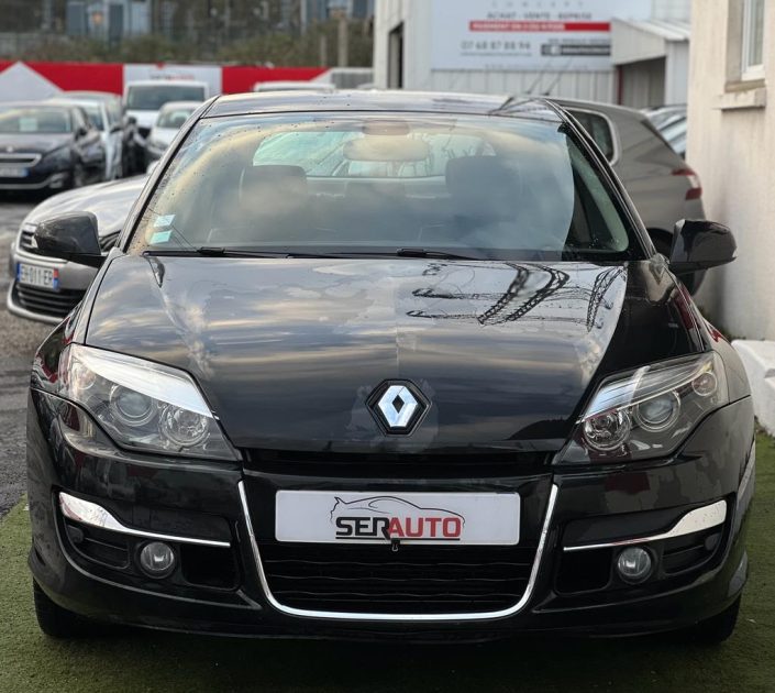 RENAULT LAGUNA III 2012