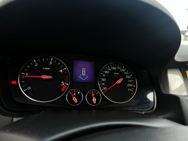 RENAULT LAGUNA III 2012