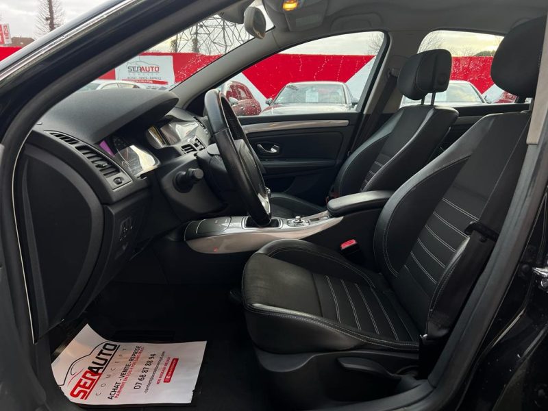 RENAULT LAGUNA III 2012