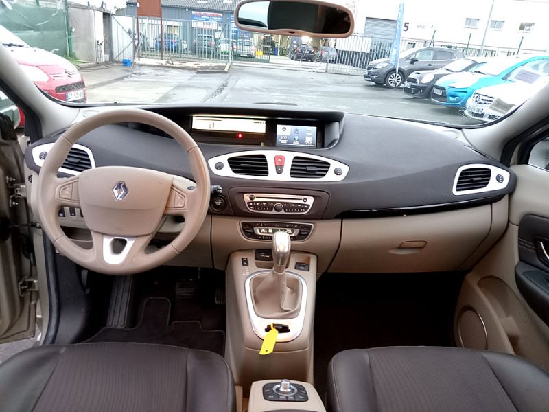RENAULT SCENIC III 2009