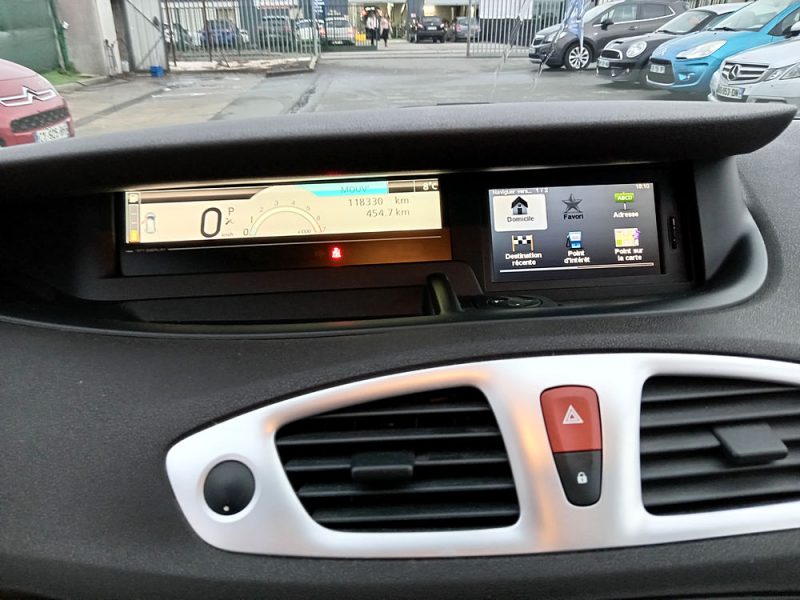 RENAULT SCENIC III 2009