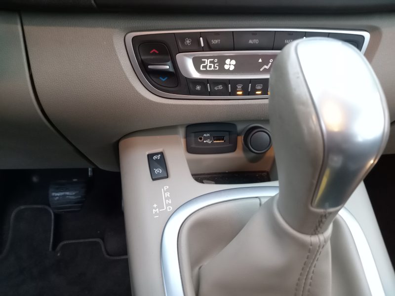 RENAULT SCENIC III 2009